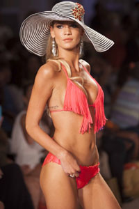 бикини 2013 Luli Fama бикини 2013 Luli Fama